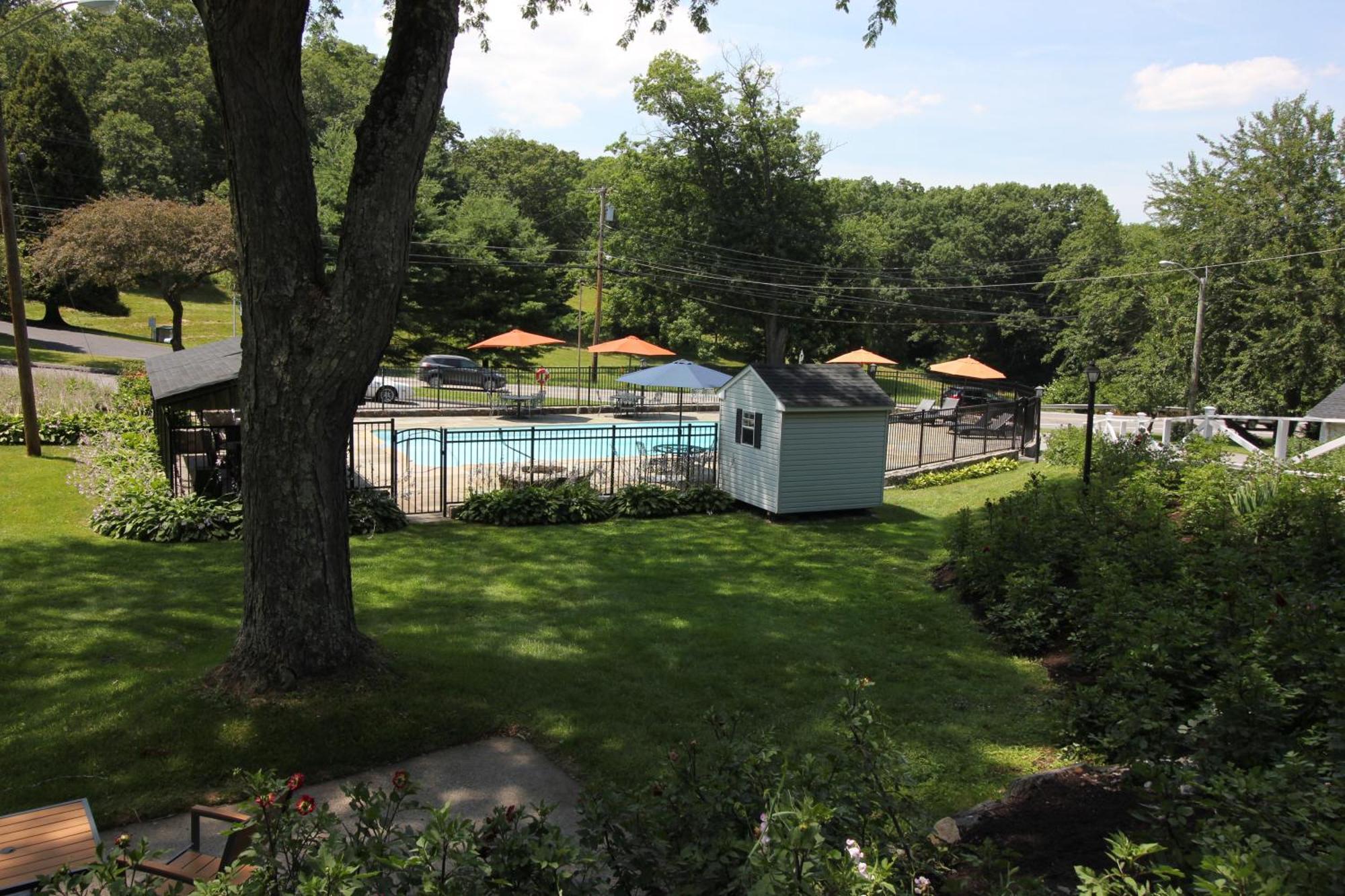 Heidi'S Inn Brewster 외부 사진