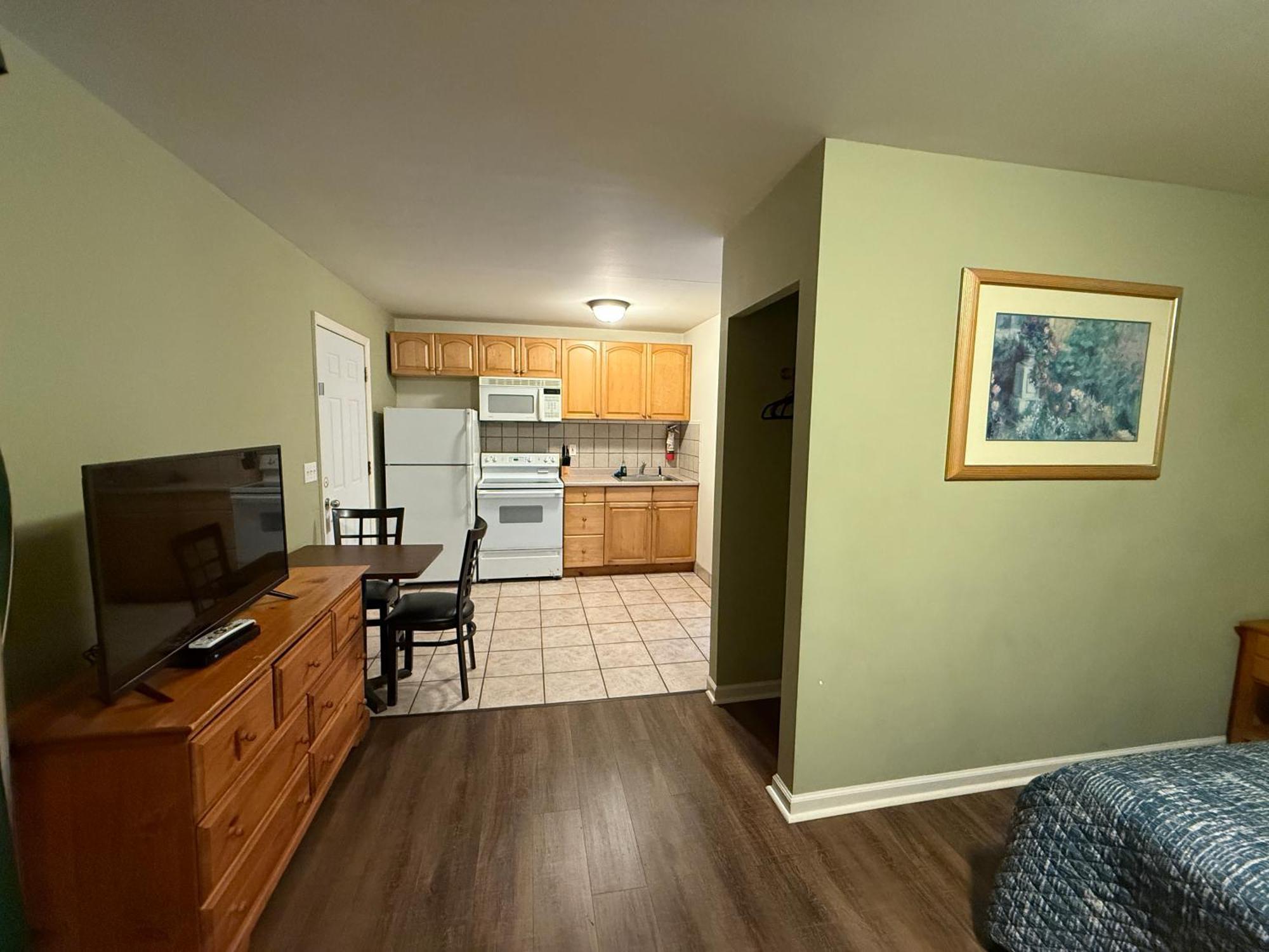 Heidi'S Inn Brewster 외부 사진
