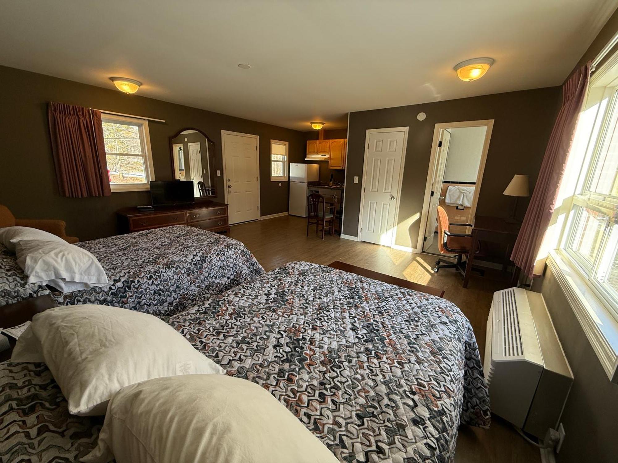 Heidi'S Inn Brewster 외부 사진