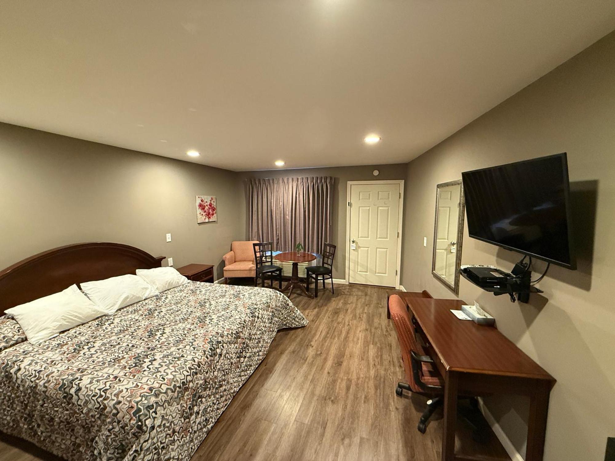 Heidi'S Inn Brewster 외부 사진