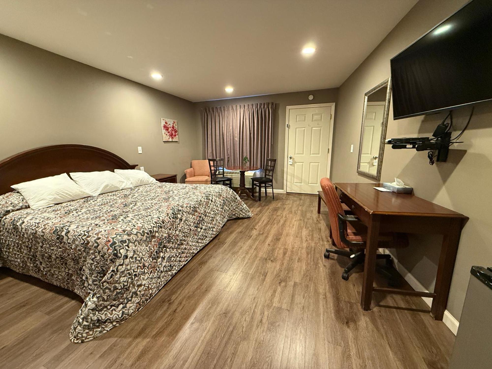 Heidi'S Inn Brewster 외부 사진