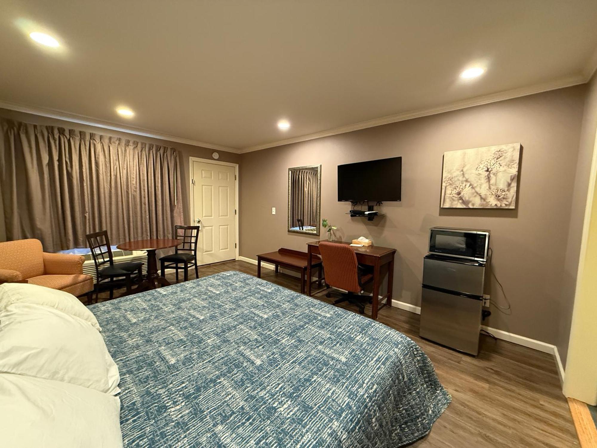 Heidi'S Inn Brewster 외부 사진