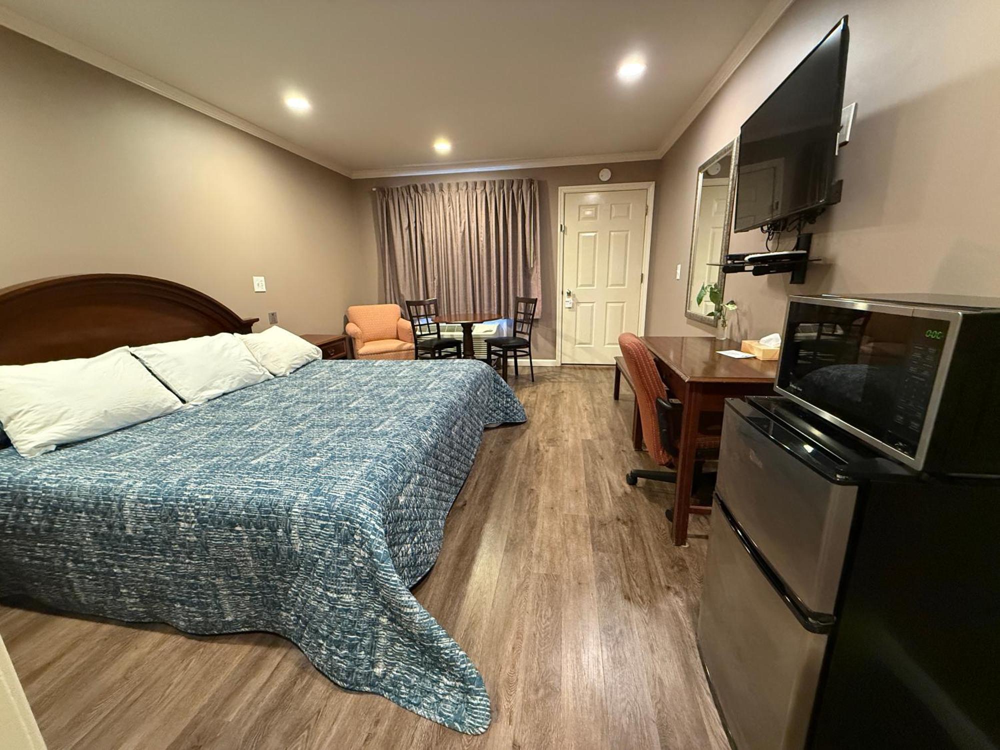Heidi'S Inn Brewster 외부 사진